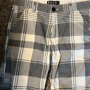 Men’s Billabong size 34 shorts. Excellent condition.